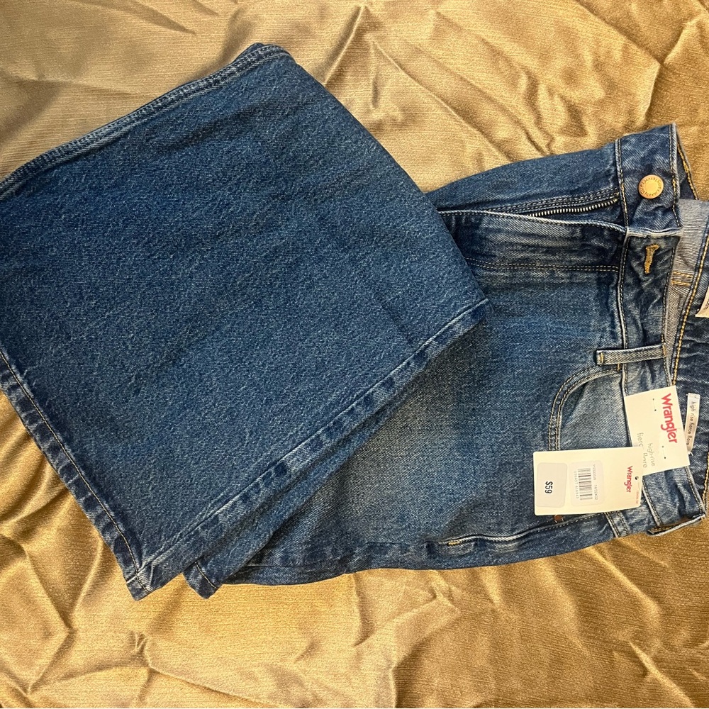 Wrangler High-Rise Fierce Flare Jeans in Medium Blue
